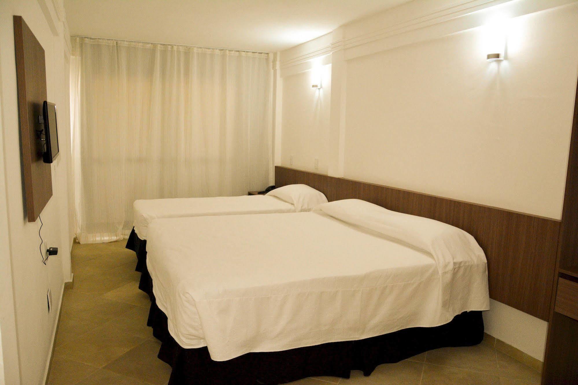 Hotel Happy Ponta Negra 3*