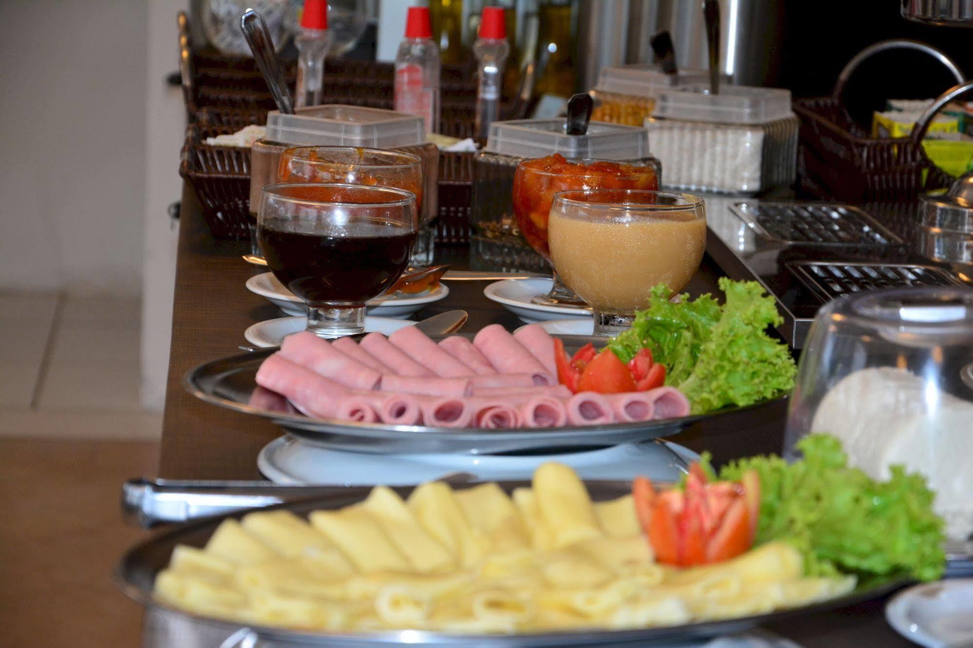 Happy Ponta Negra Hotel 3*